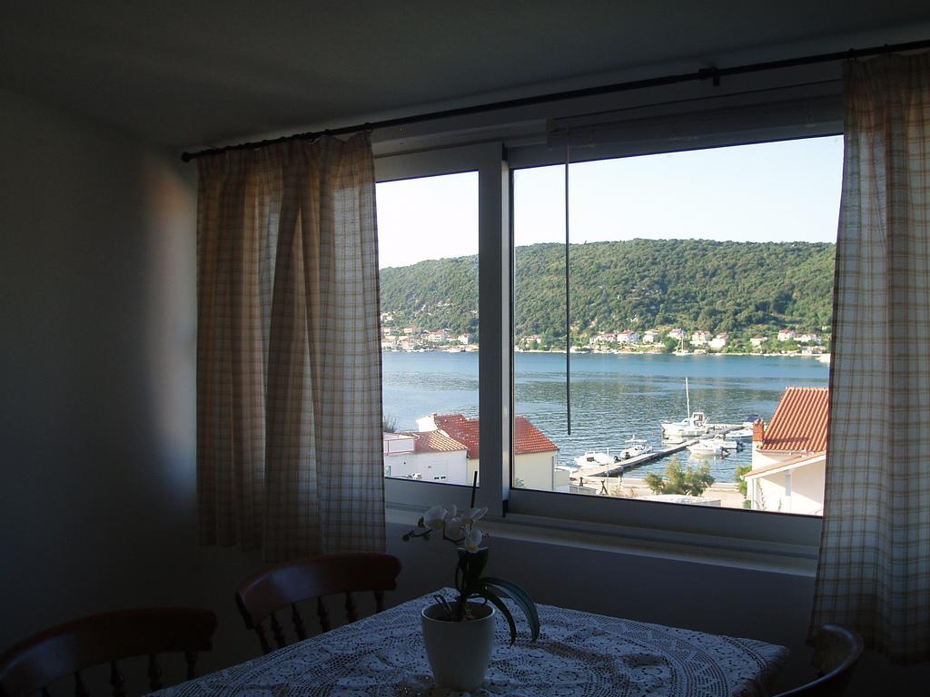 Guesthouse Tariba スペタルスカ・ドラガ 部屋 写真